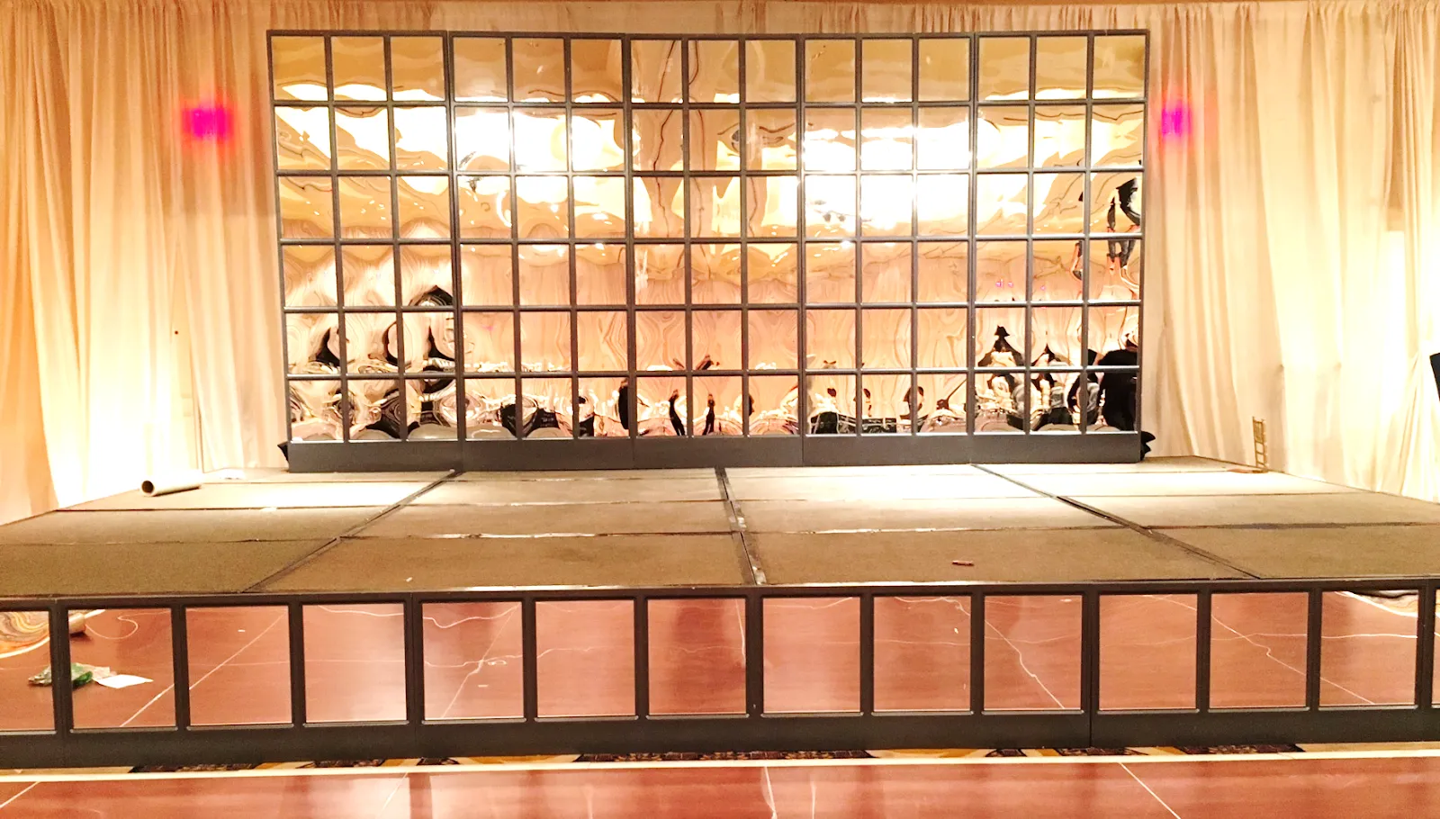 Pewter and Mirror Surround for 2' Stage