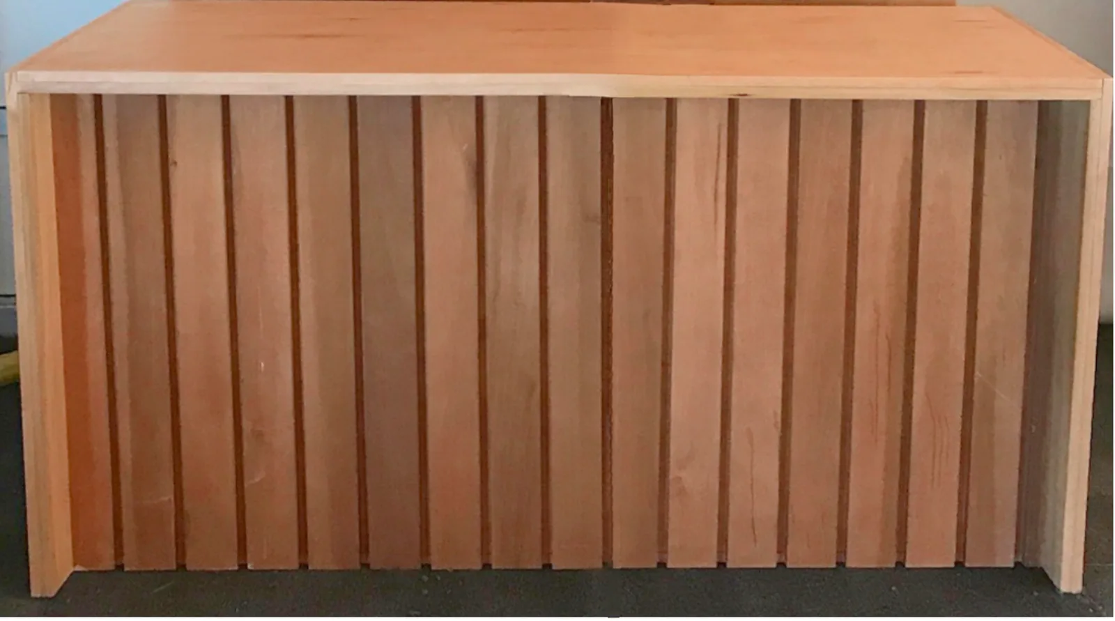 Slatted Food Table